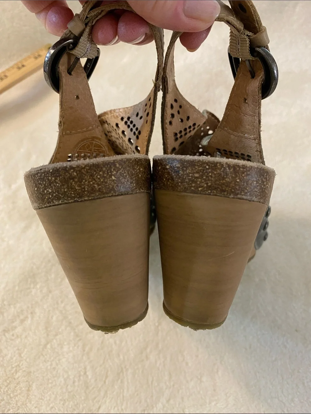 Pikolinos Benissa Gray Leather Perforated Wedge Sandals Size 40